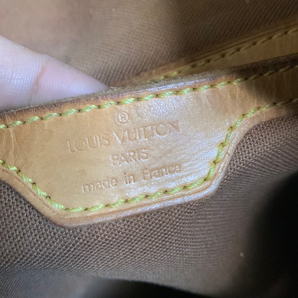 Louis Vuitton Montsouris GM Monogram Backpack - Picture 15 of 17
